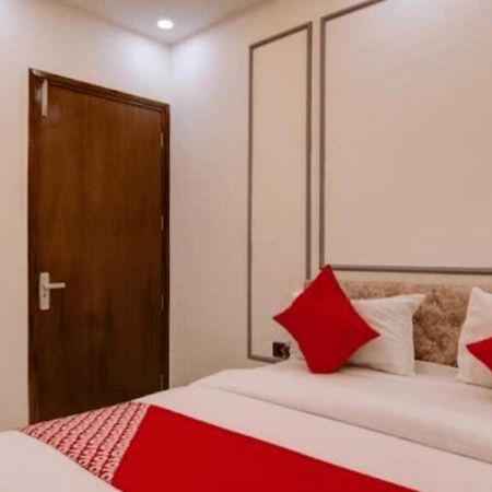 Hotel Neon Tower New Delhi Ngoại thất bức ảnh